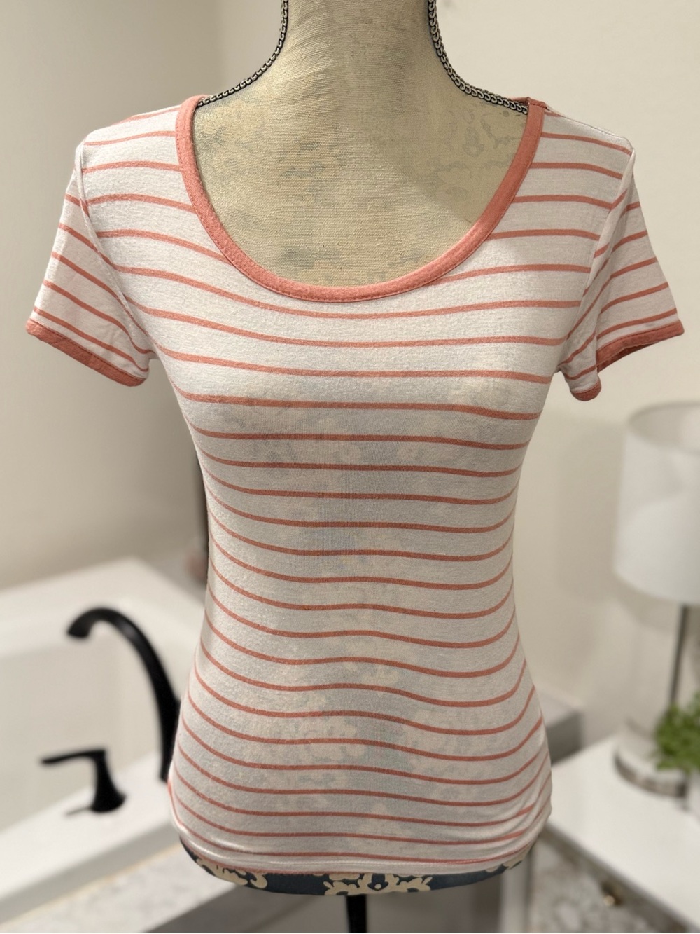Active USA Pink & White Striped Scoop Neck Tee | Women’s Small